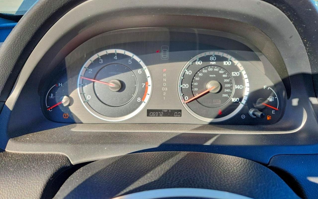 2012 HONDA ACCORD LXP photo 17