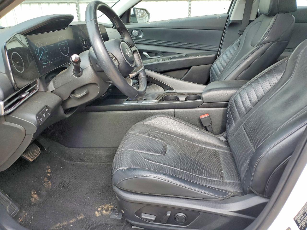 2023 HYUNDAI ELANTRA photo 7