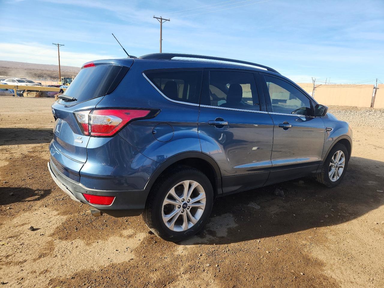 2018 FORD ESCAPE SE photo 3