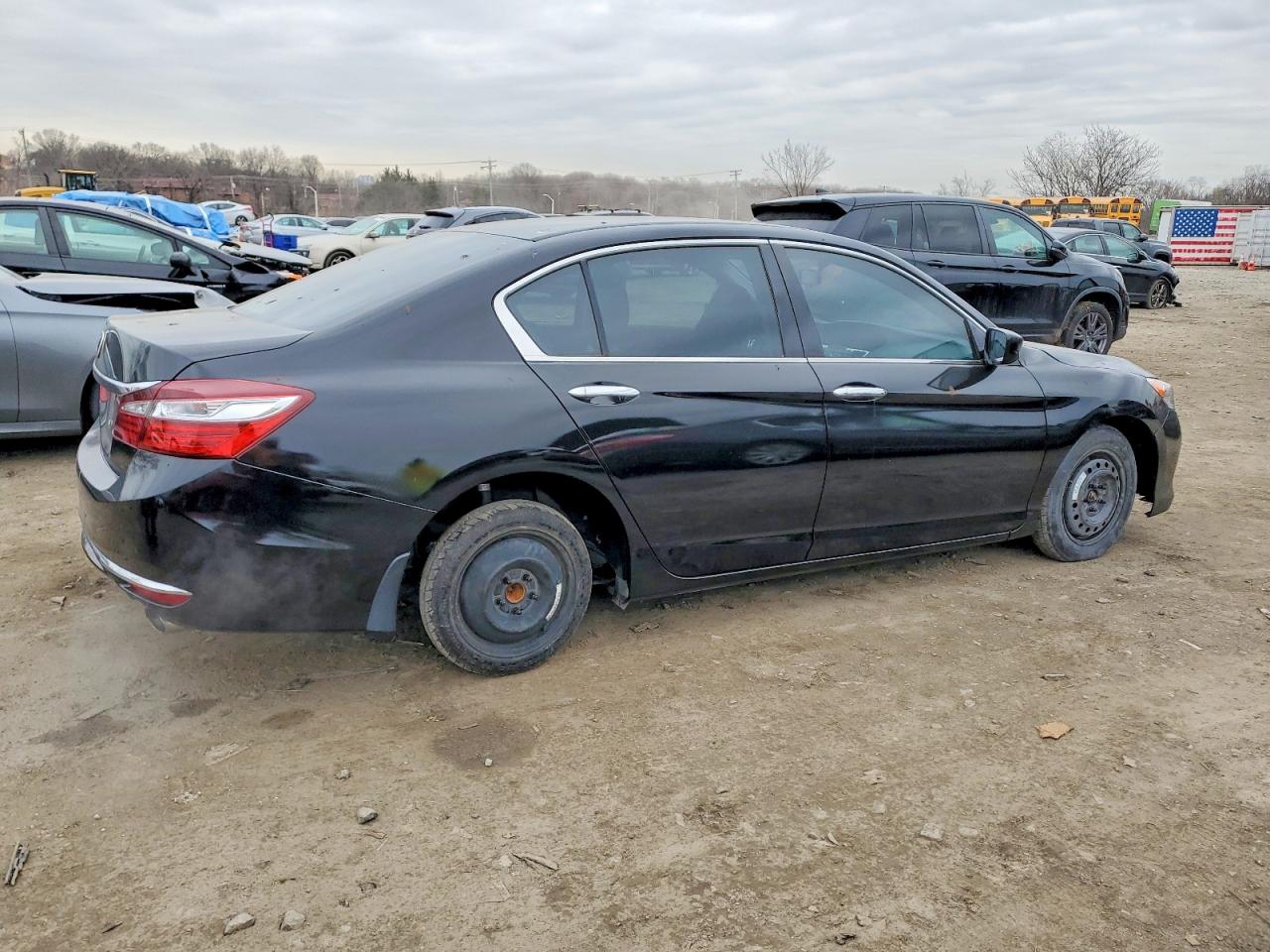 2016 HONDA ACCORD LX photo 3