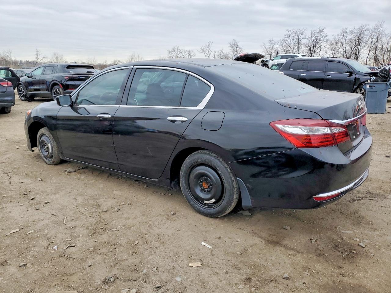2016 HONDA ACCORD LX photo 2