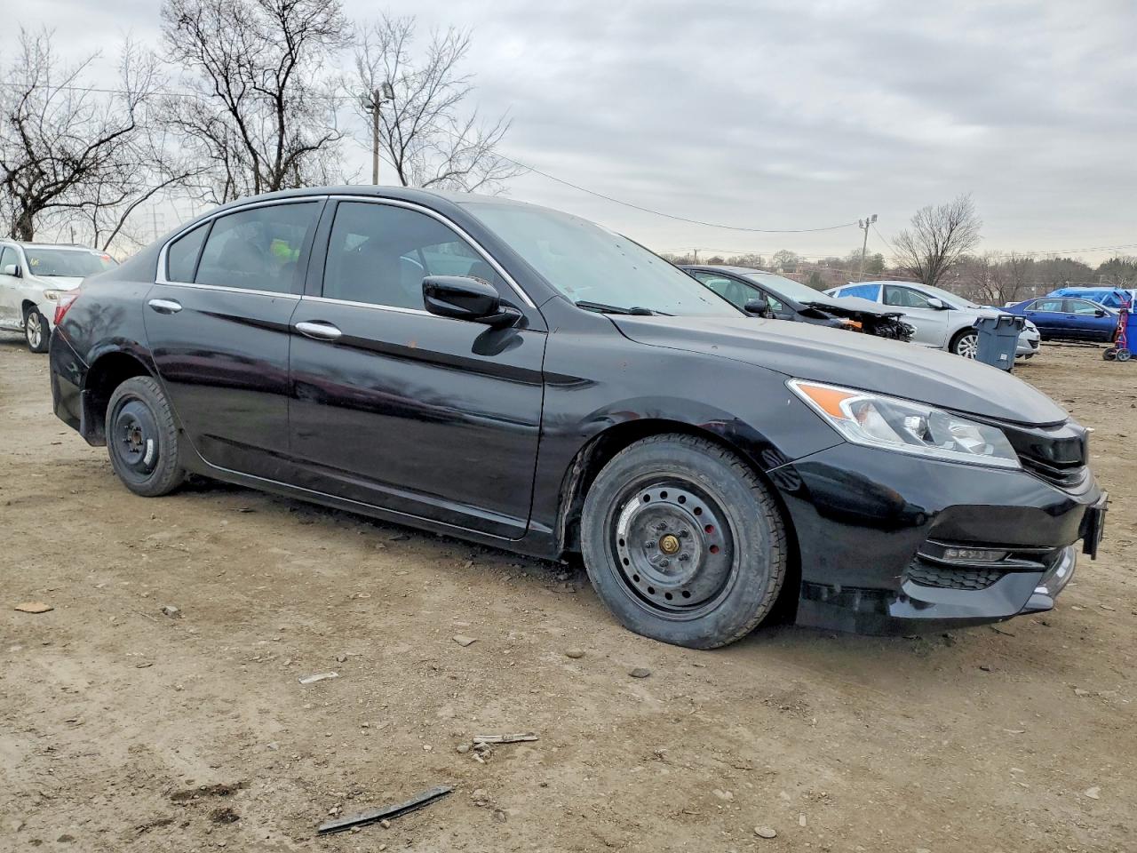 2016 HONDA ACCORD LX photo 4