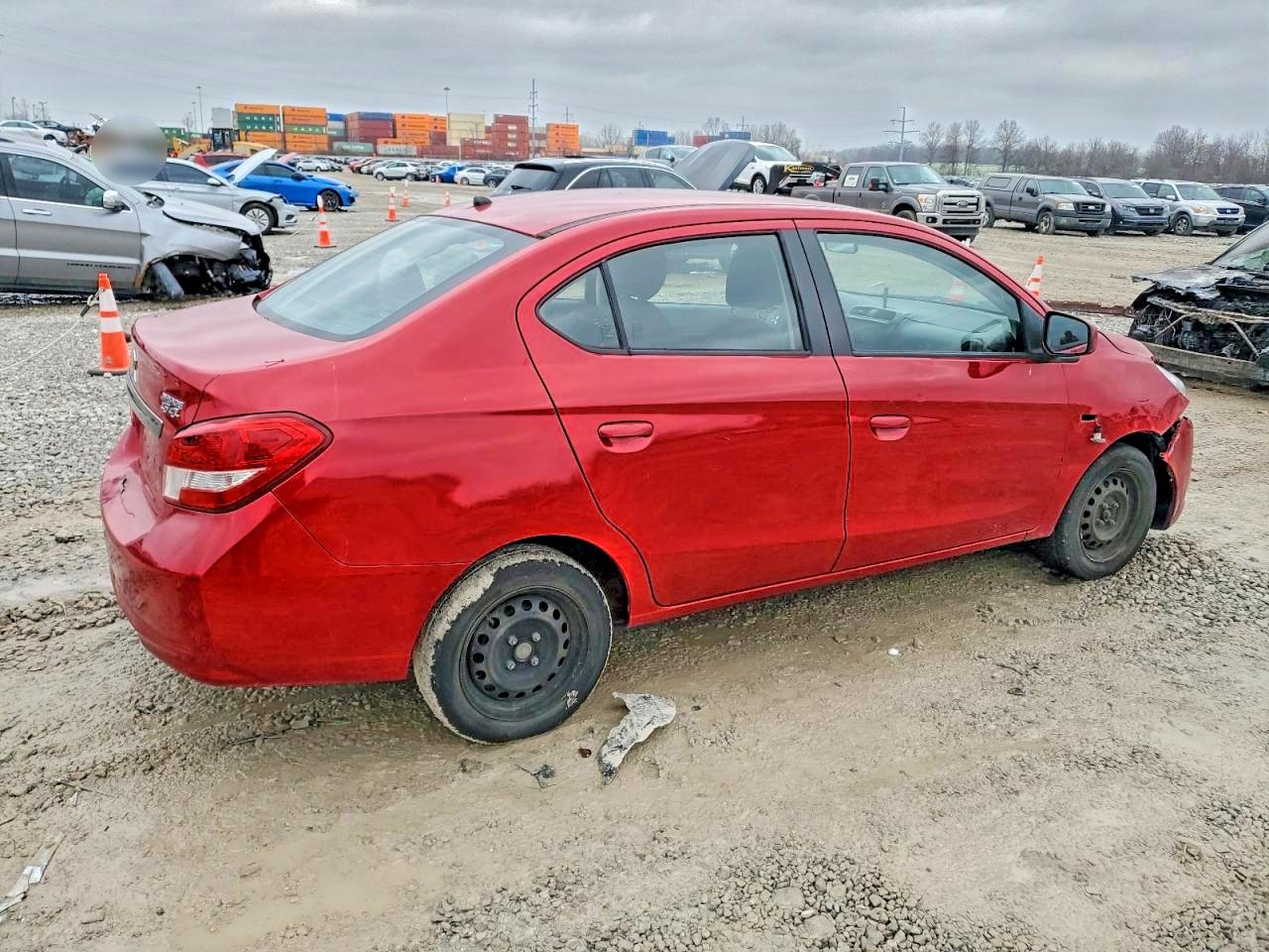 2018 MITSUBISHI MIRAGE G4 ES photo 3