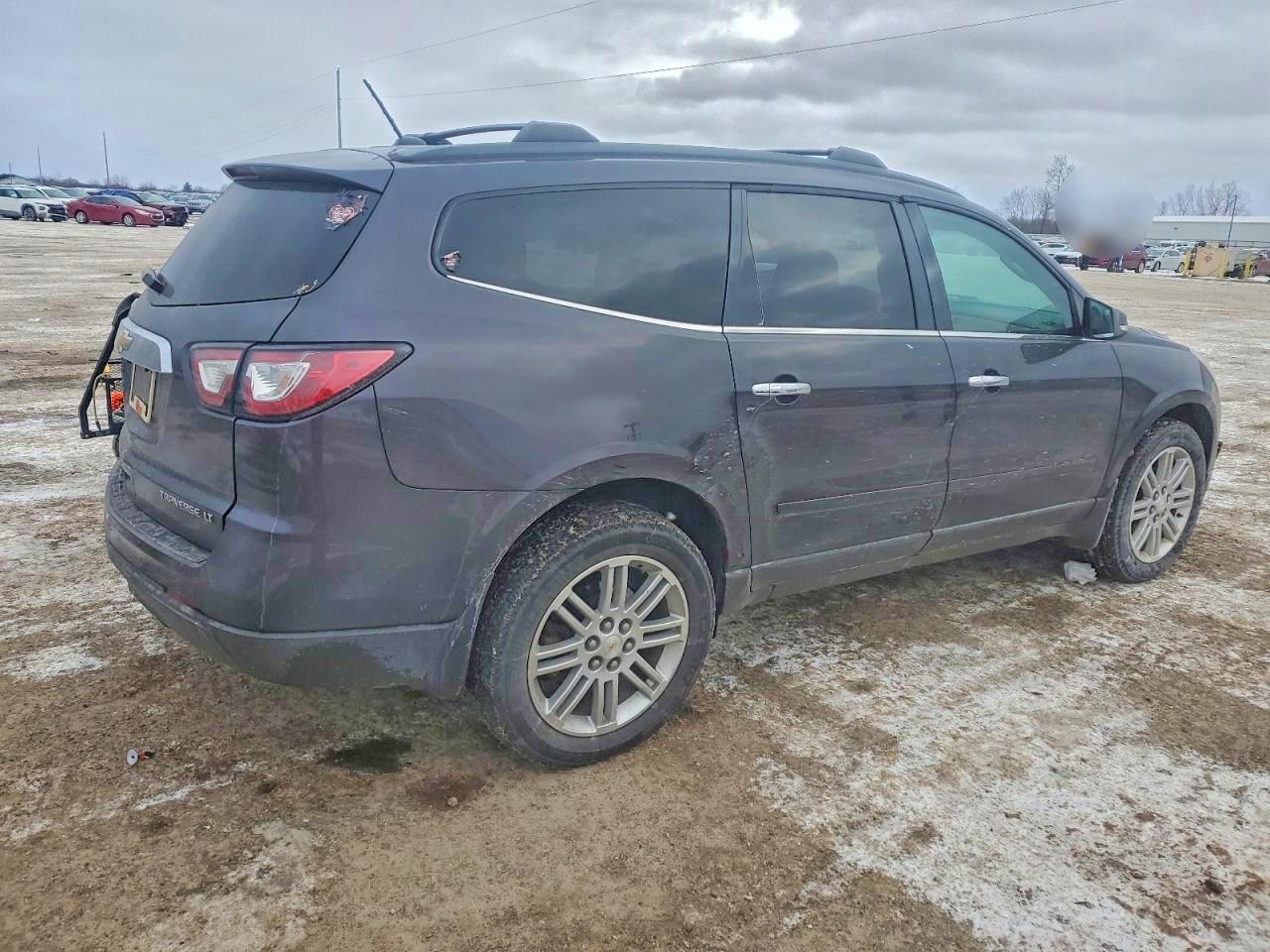 2014 CHEVROLET TRAVERSE LT photo 3