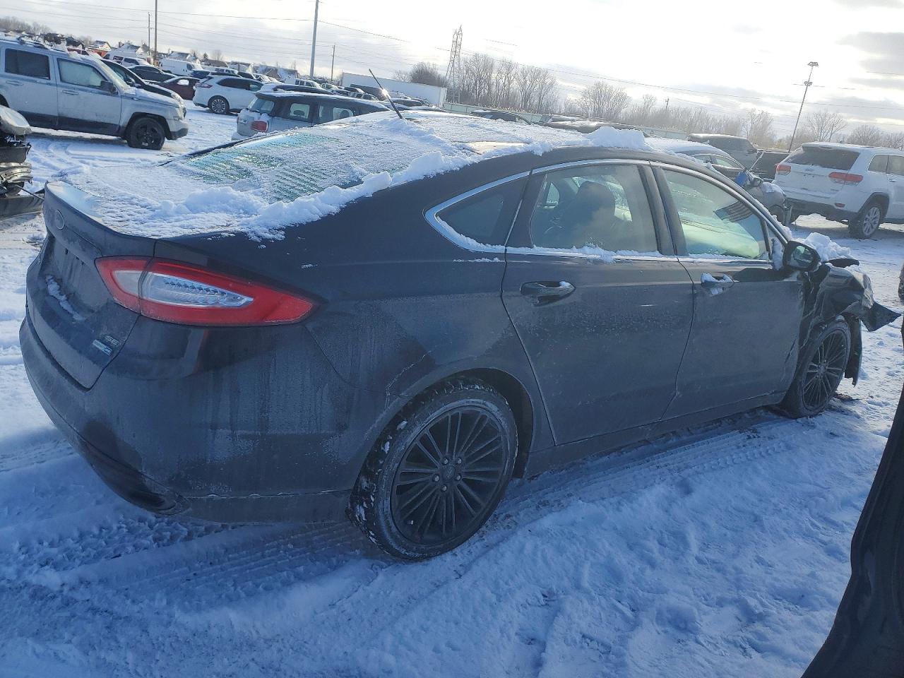 2016 FORD FUSION SE photo 3
