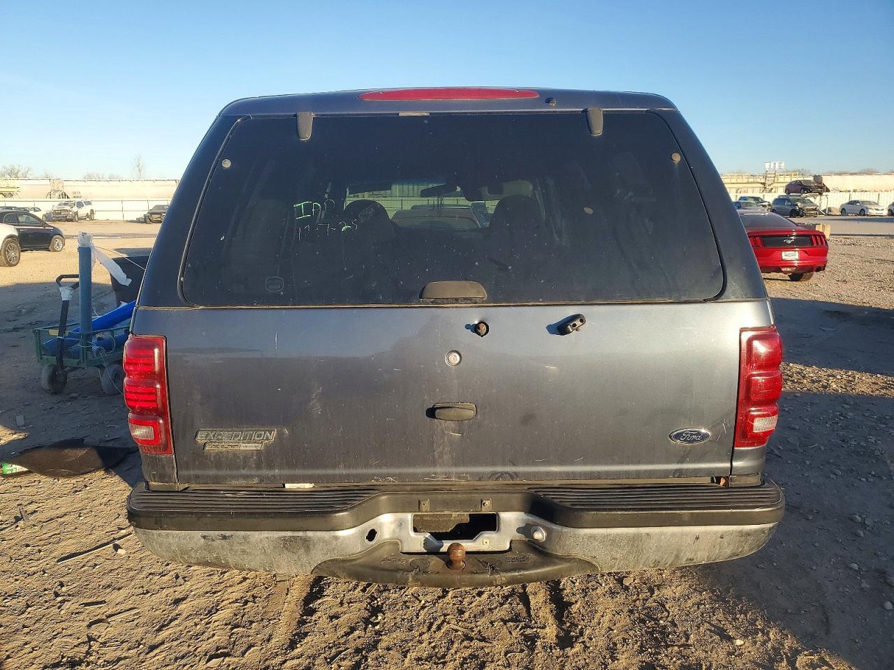 2002 FORD EXPEDITION XLT photo 16