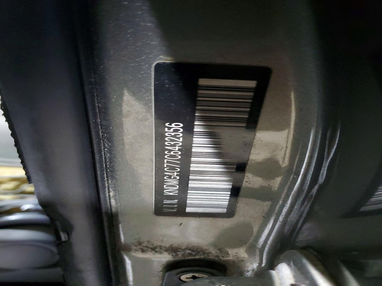 2012 KIA SEDONA LX photo 13