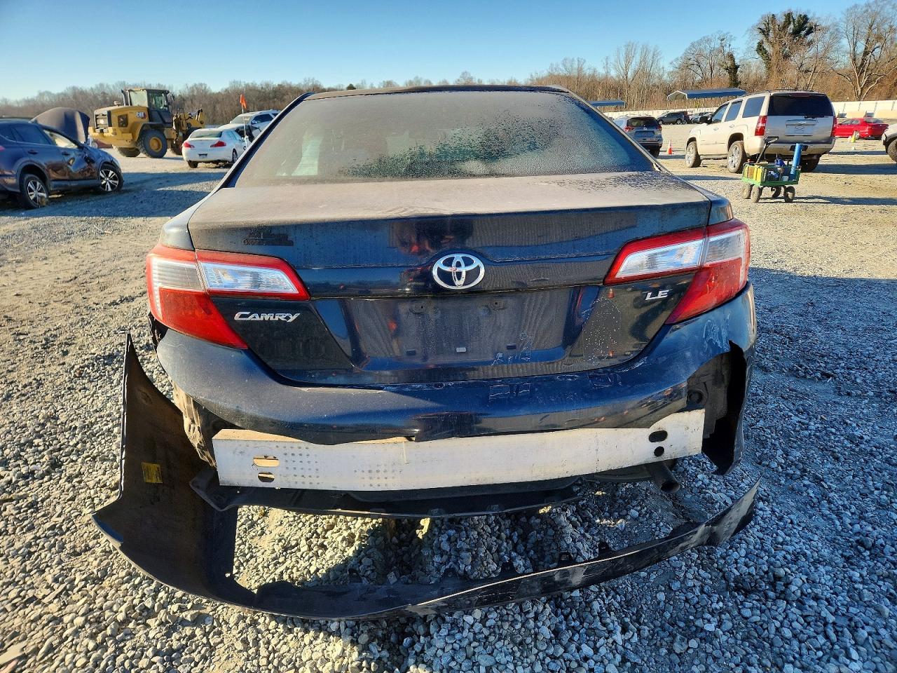 2013 TOYOTA CAMRY LE photo 6