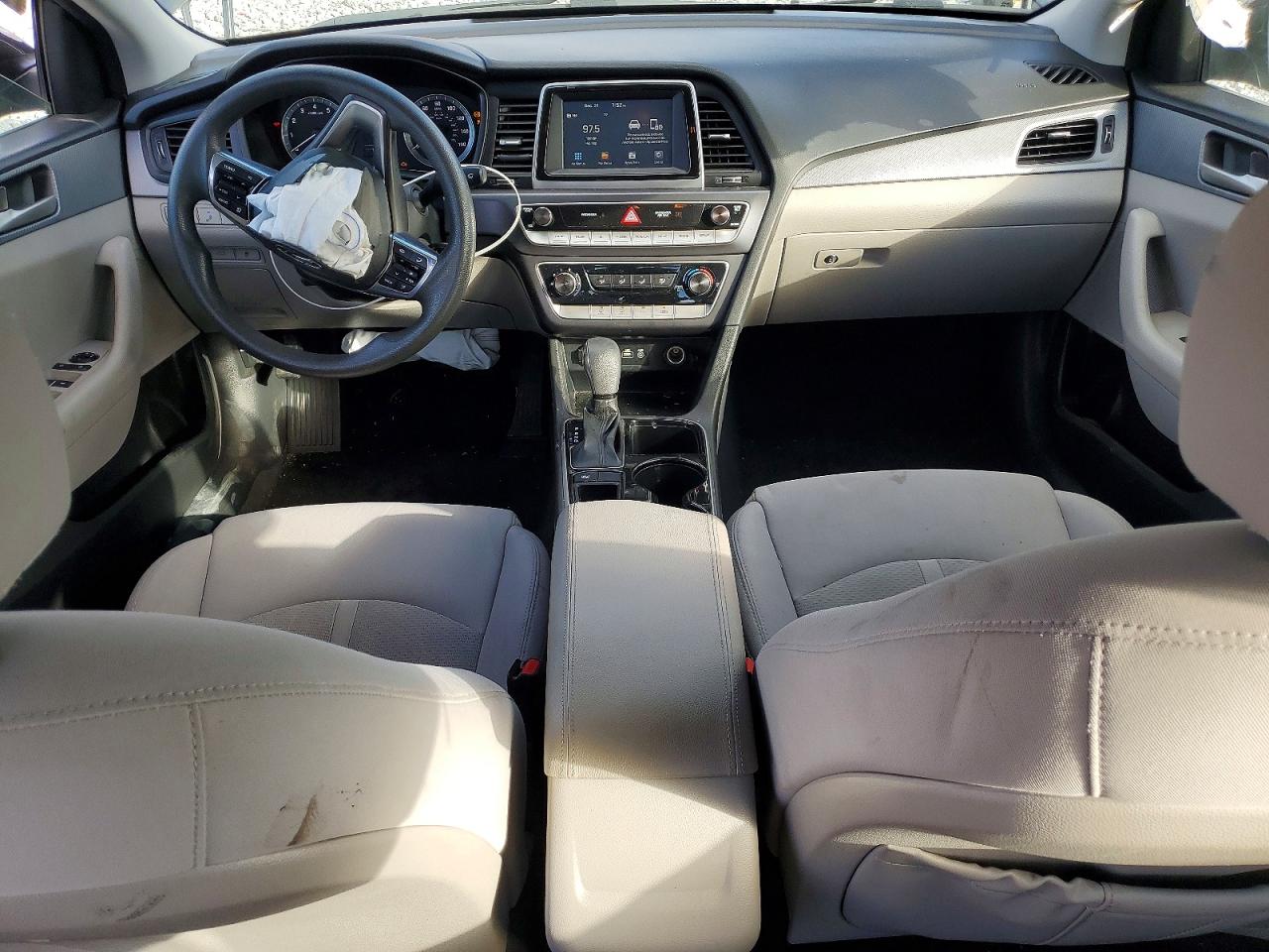 2018 HYUNDAI SONATA SE photo 22
