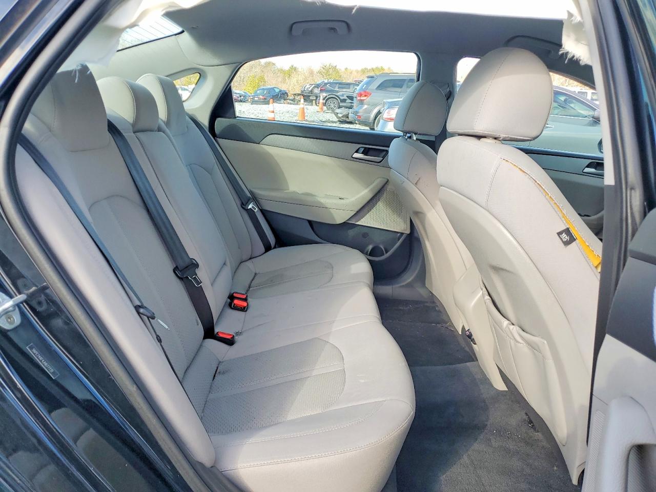 2018 HYUNDAI SONATA SE photo 28