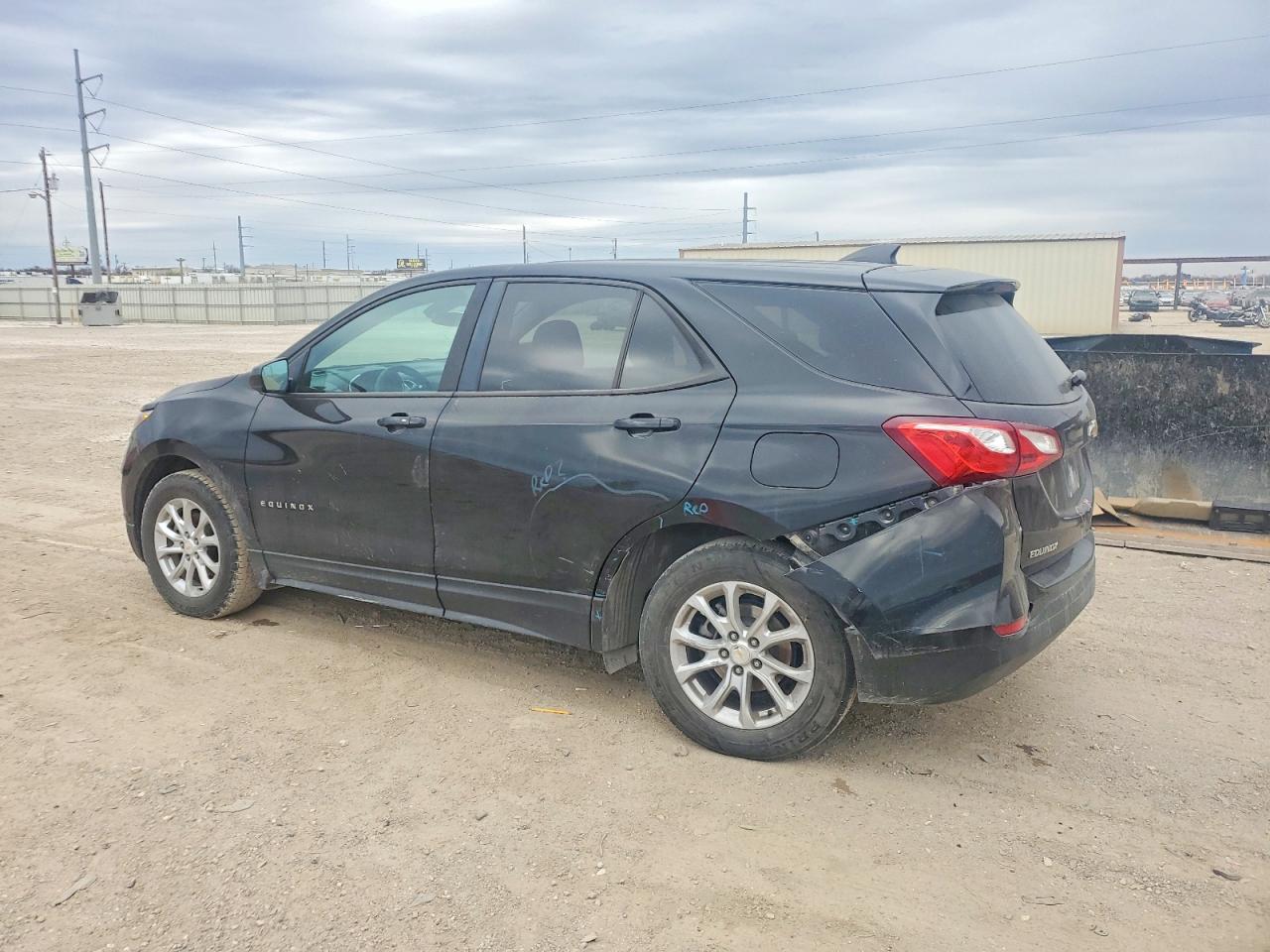 2020 CHEVROLET EQUINOX LS photo 2