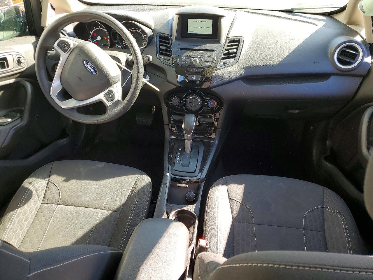 2018 FORD FIESTA SE photo 15