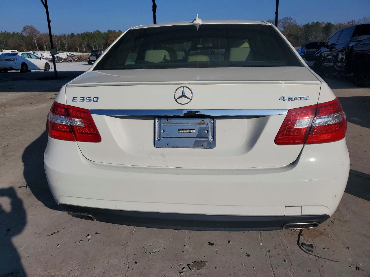 2012 MERCEDES-BENZ E 350 4MATIC photo 11