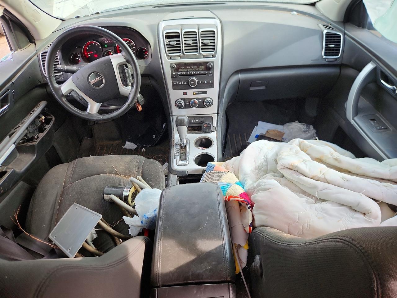 2011 GMC ACADIA SLE photo 8