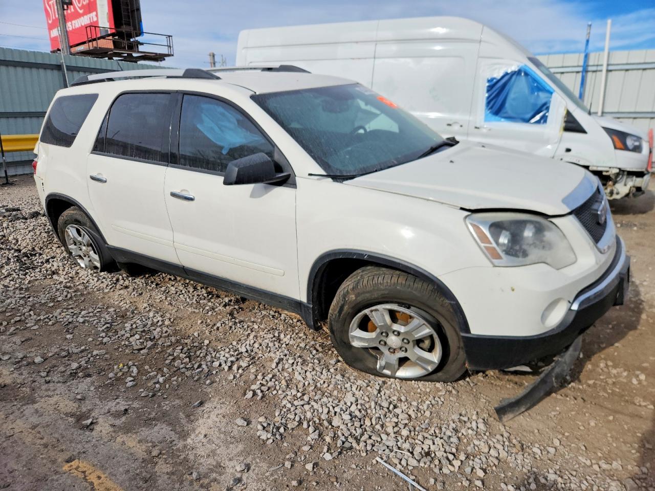 2011 GMC ACADIA SLE photo 4