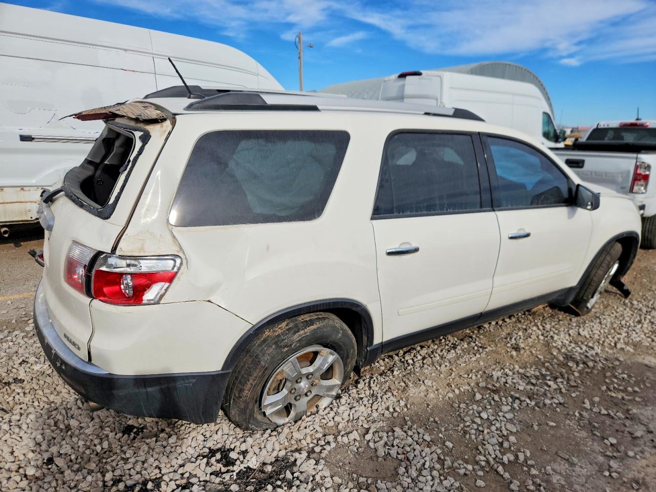 2011 GMC ACADIA SLE photo 3