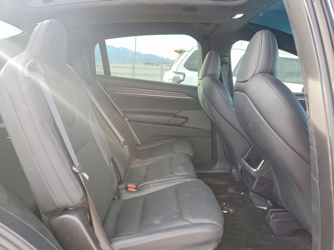 2024 TESLA MODEL X photo 10