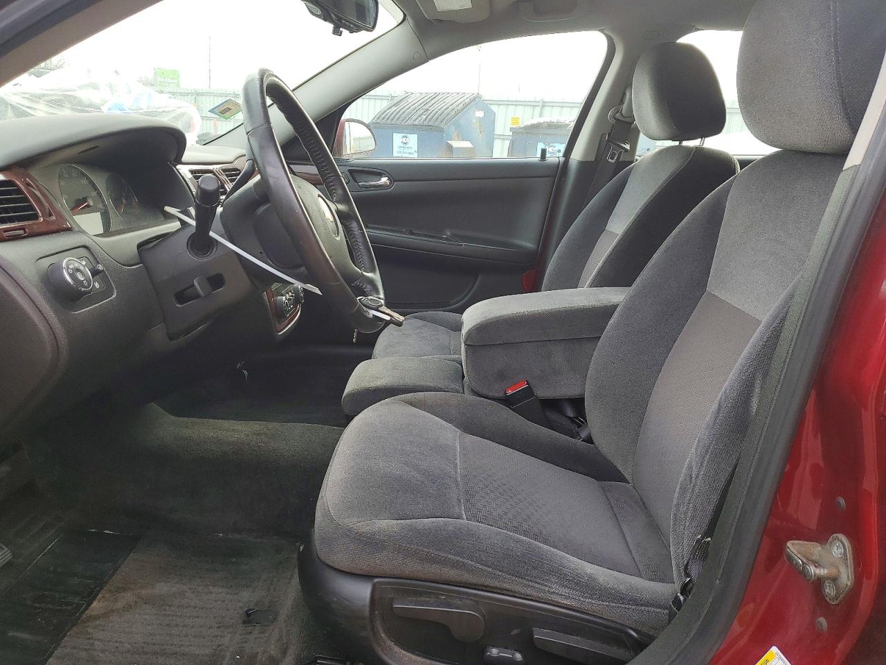 2010 CHEVROLET IMPALA LT photo 7