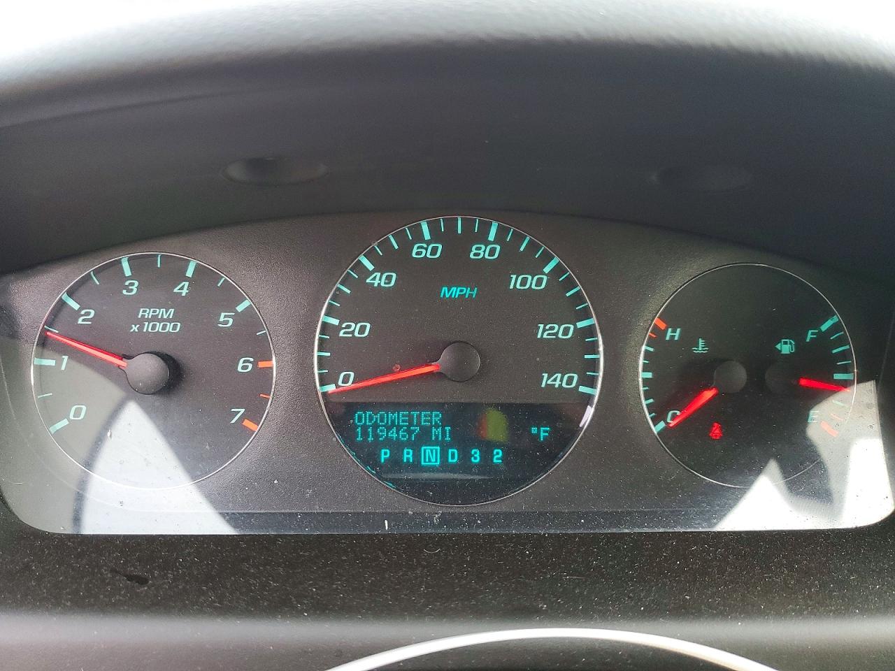 2010 CHEVROLET IMPALA LT photo 9