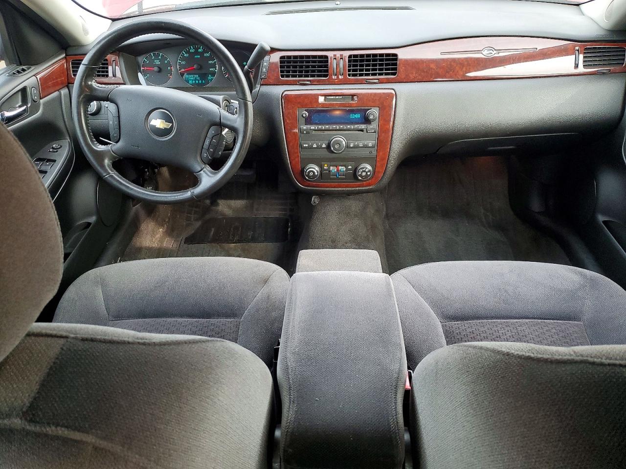 2010 CHEVROLET IMPALA LT photo 8