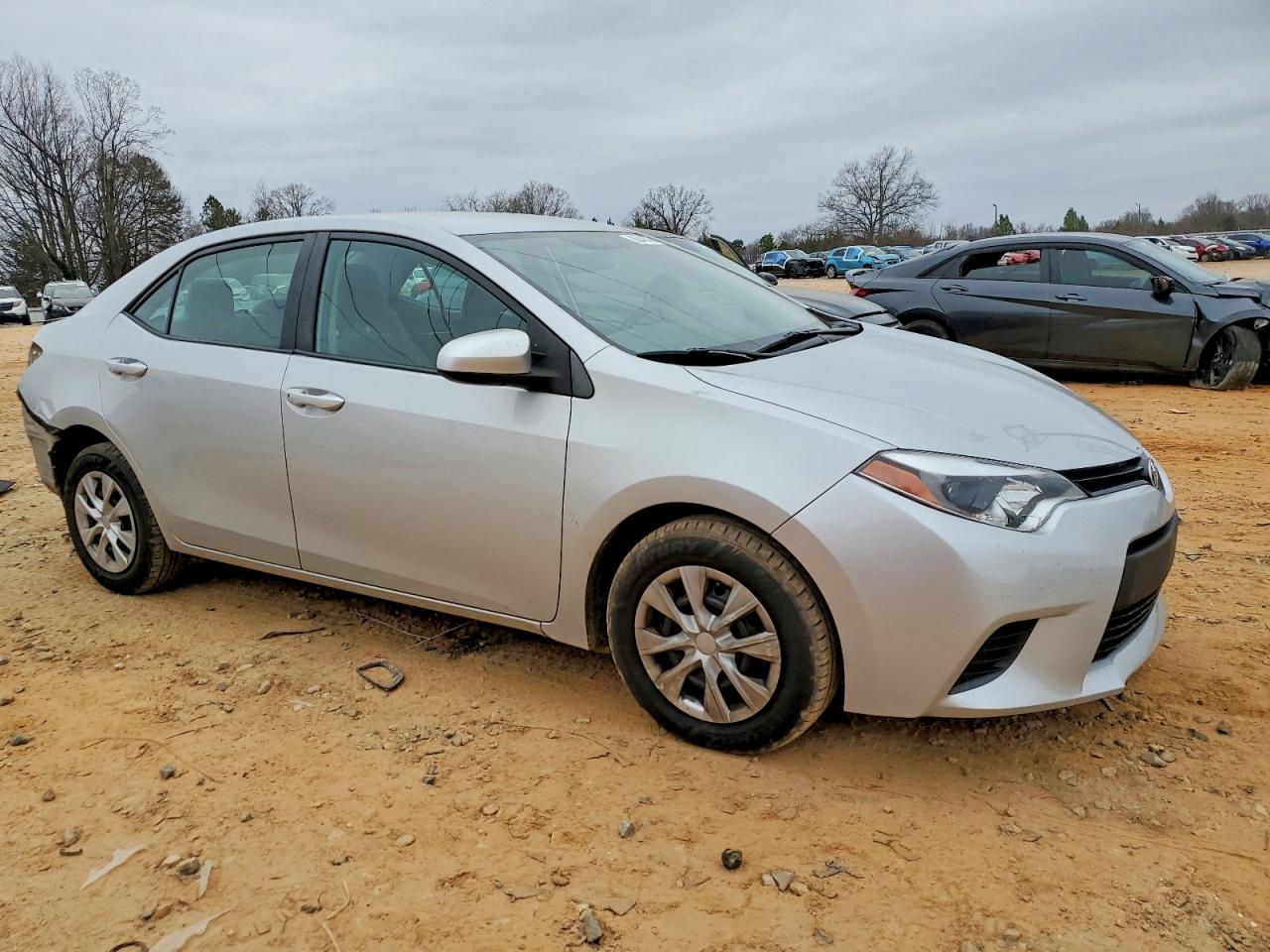 2014 TOYOTA COROLLA L photo 4
