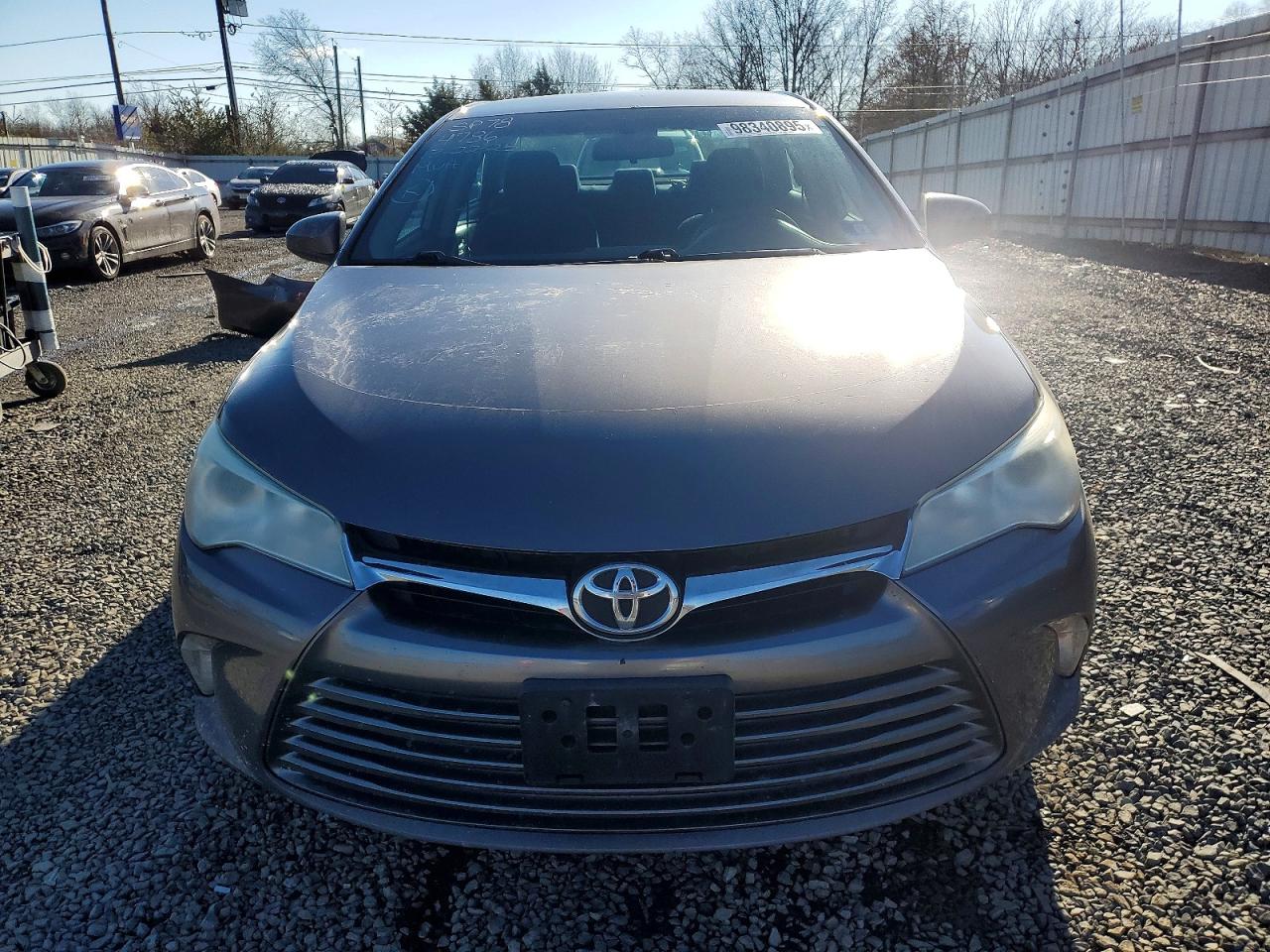 2016 TOYOTA CAMRY LE photo 13