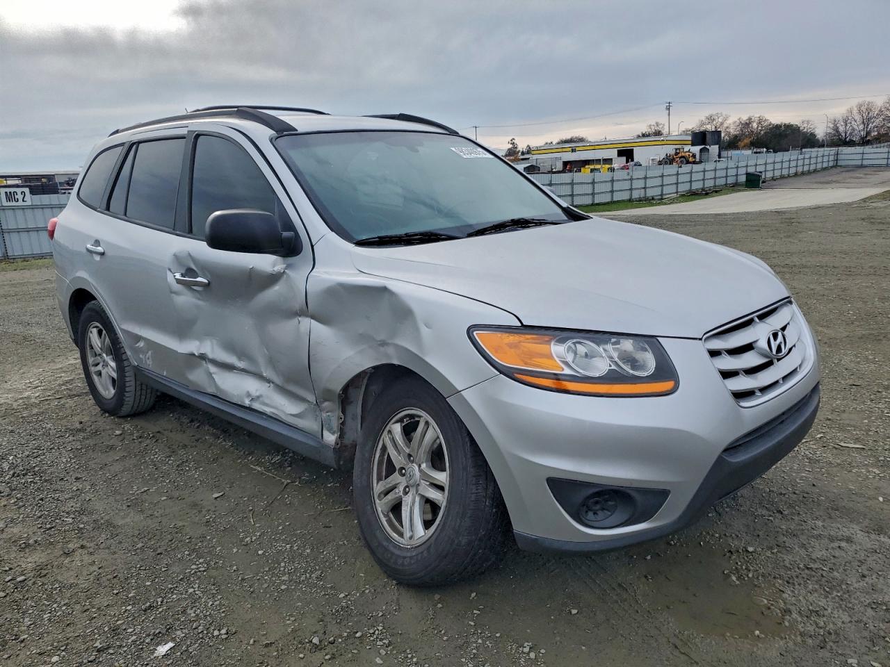 2011 HYUNDAI SANTA FE GLS photo 4