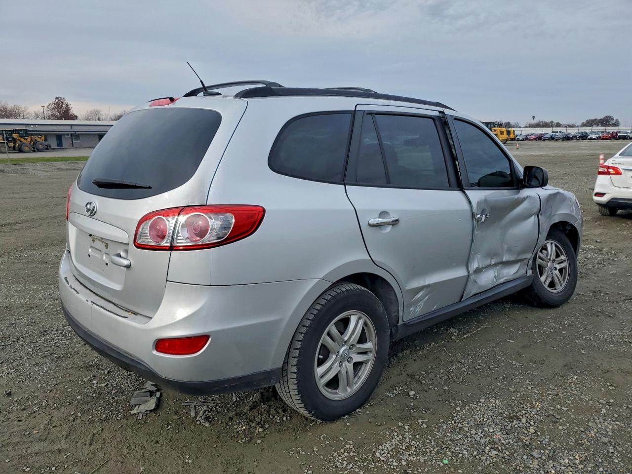 2011 HYUNDAI SANTA FE GLS photo 3