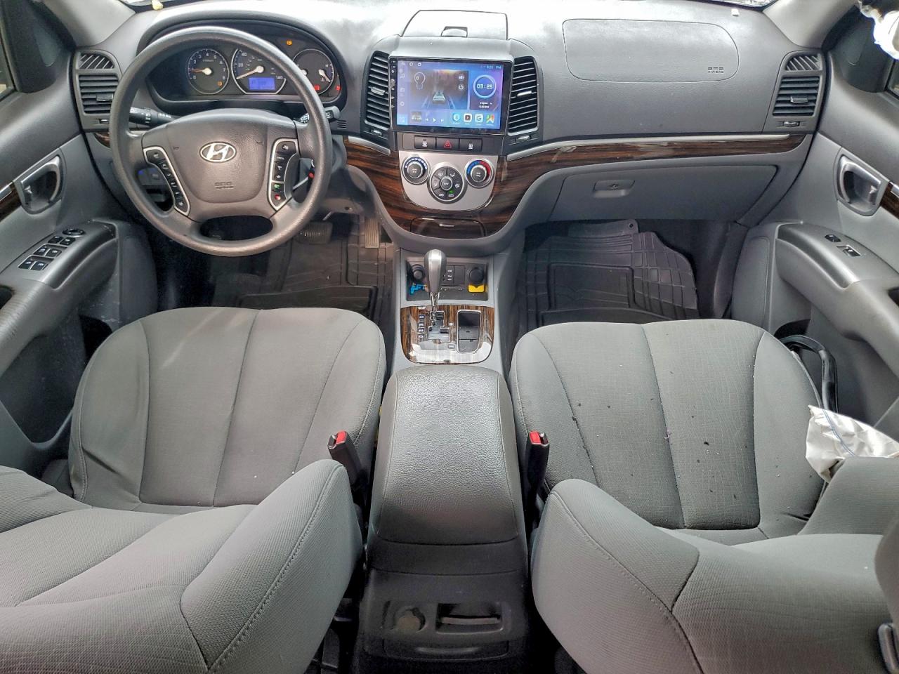 2011 HYUNDAI SANTA FE GLS photo 8
