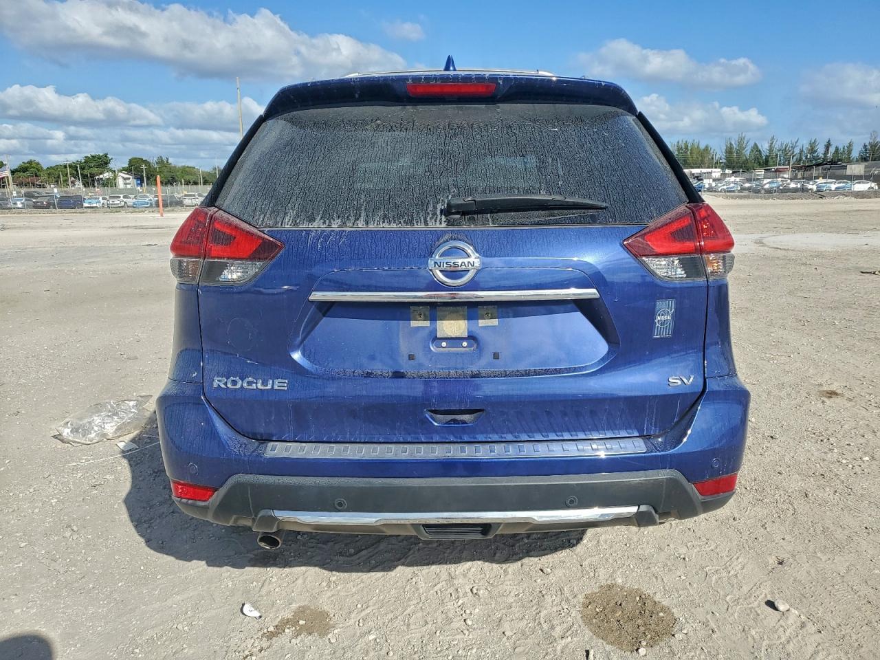 2020 NISSAN ROGUE S photo 6
