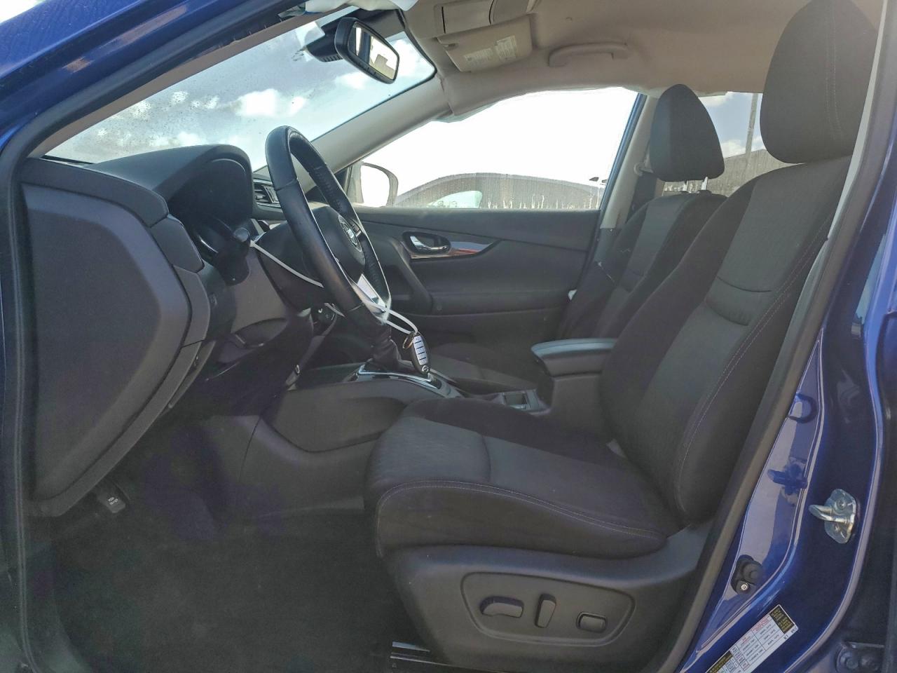 2020 NISSAN ROGUE S photo 7