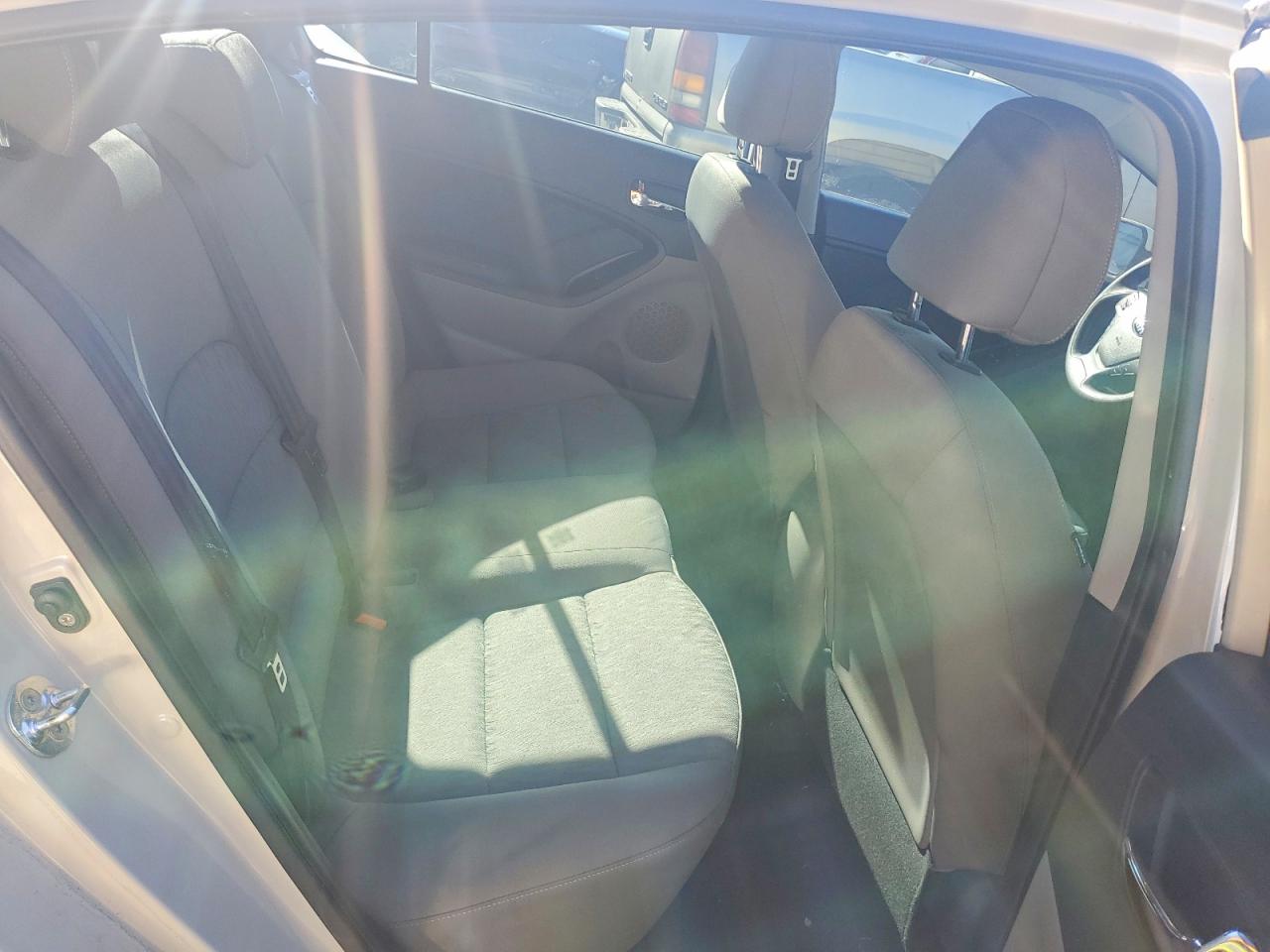 2015 KIA FORTE LX photo 10