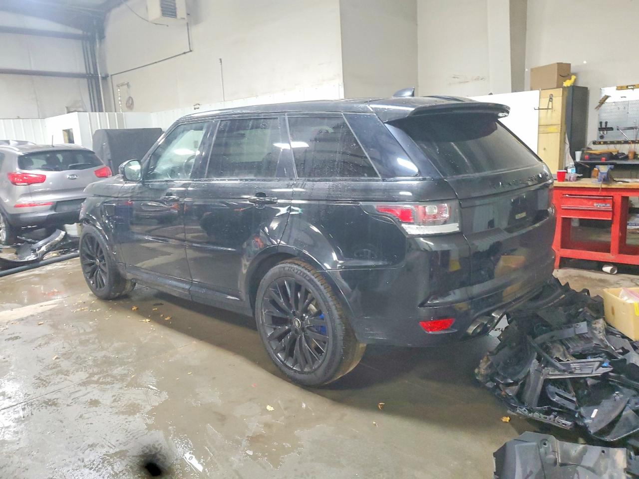 2017 LAND ROVER RANGE ROVER SPORT SVR photo 2
