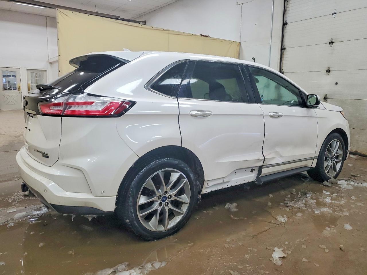 2019 FORD EDGE TITANIUM photo 3