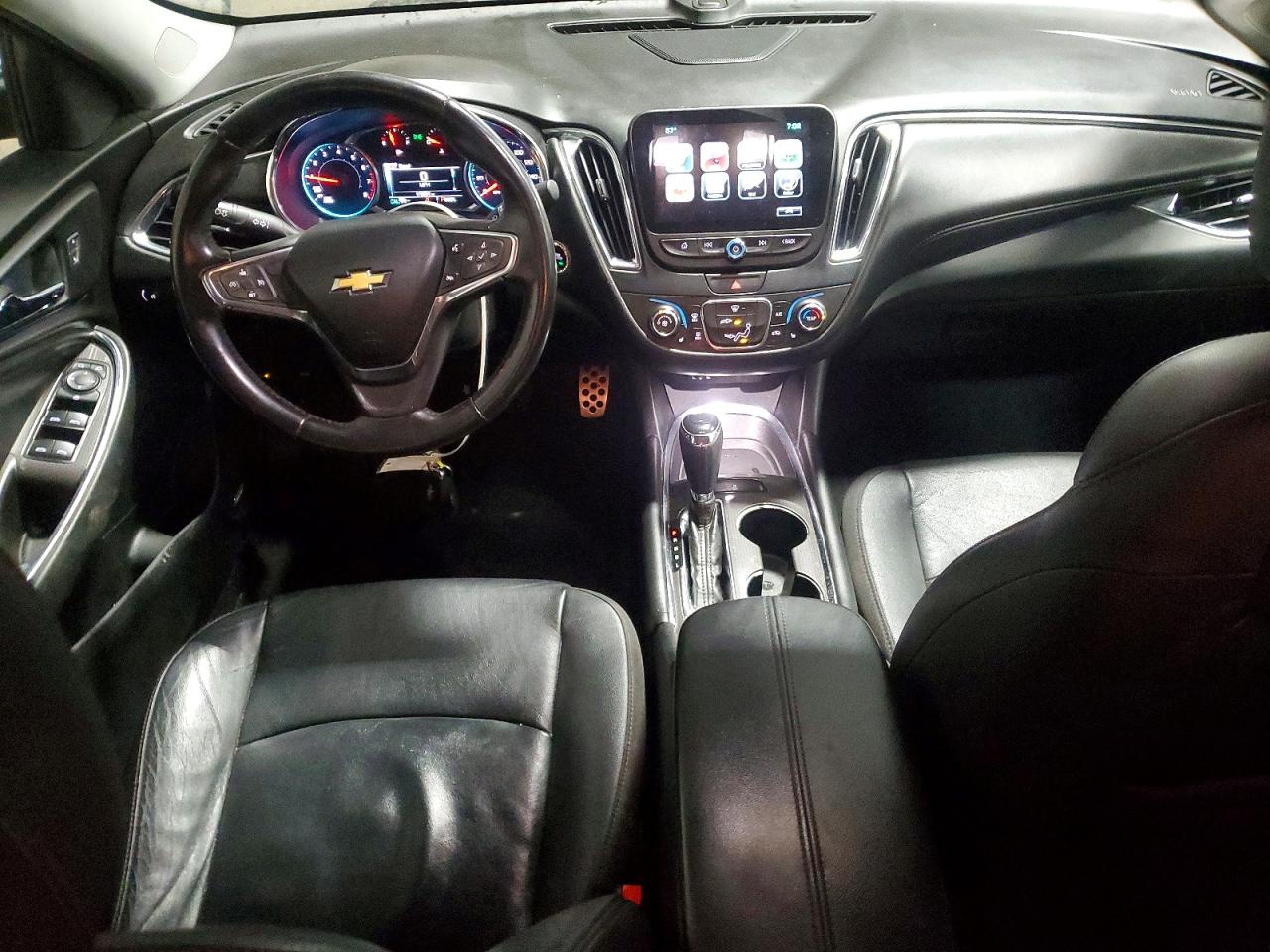 2016 CHEVROLET MALIBU LT photo 8