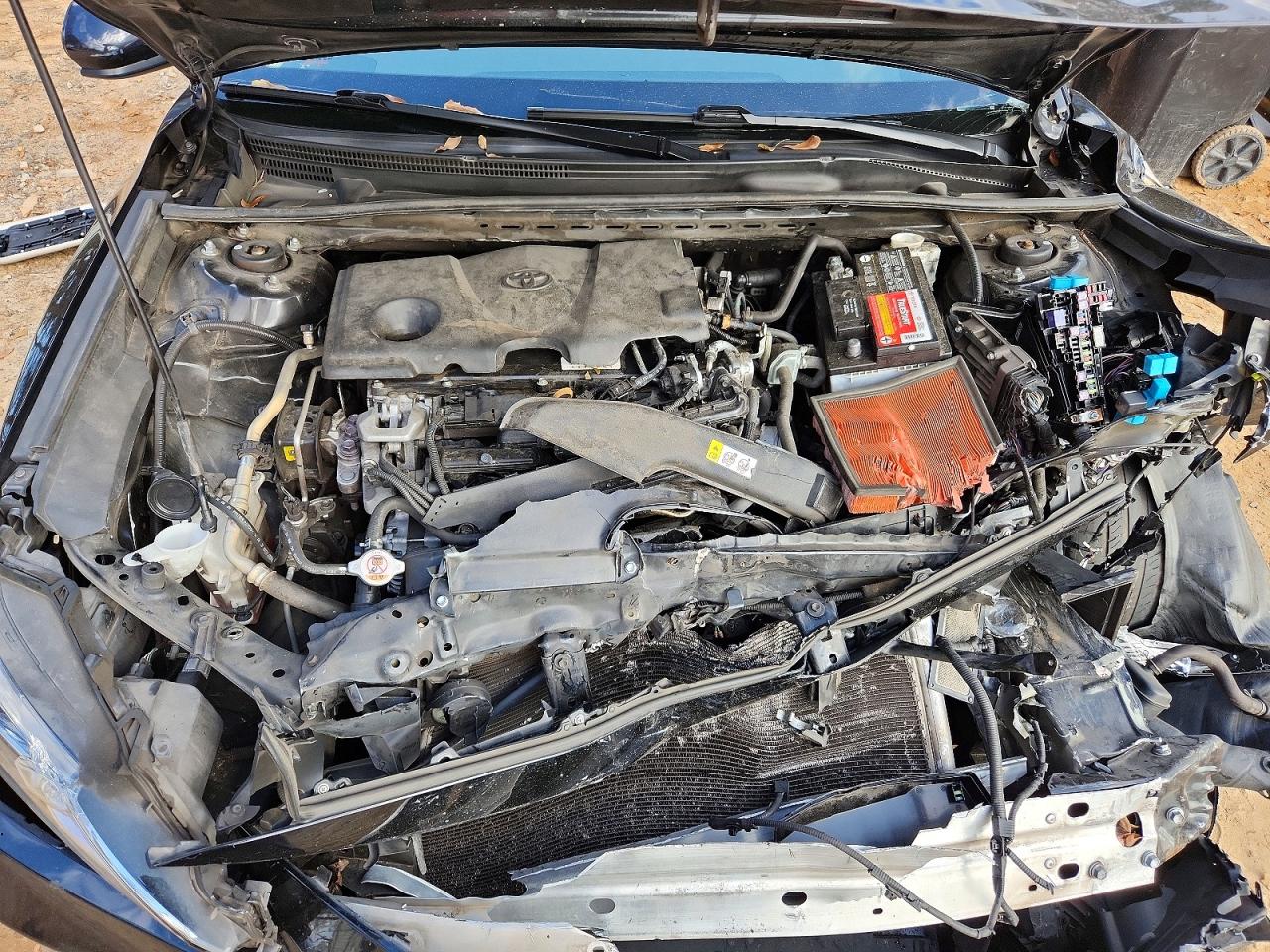 2021 TOYOTA CAMRY LE photo 11