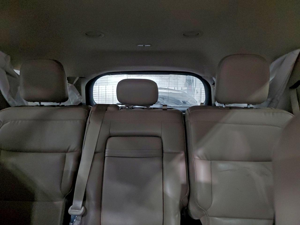 2020 FORD EXPLORER XLT photo 10