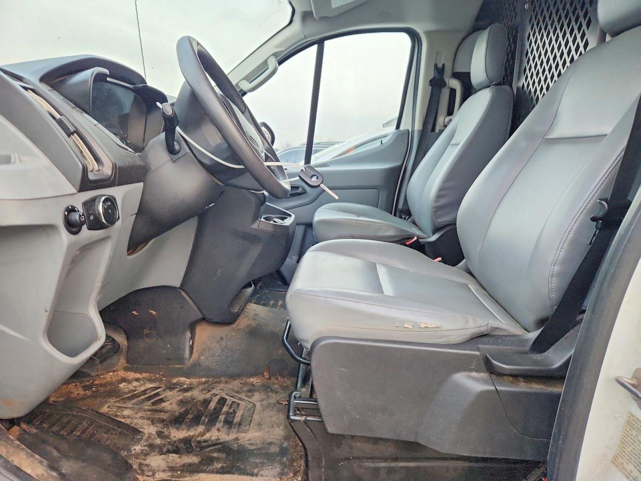 2017 FORD TRANSIT T-150 photo 7