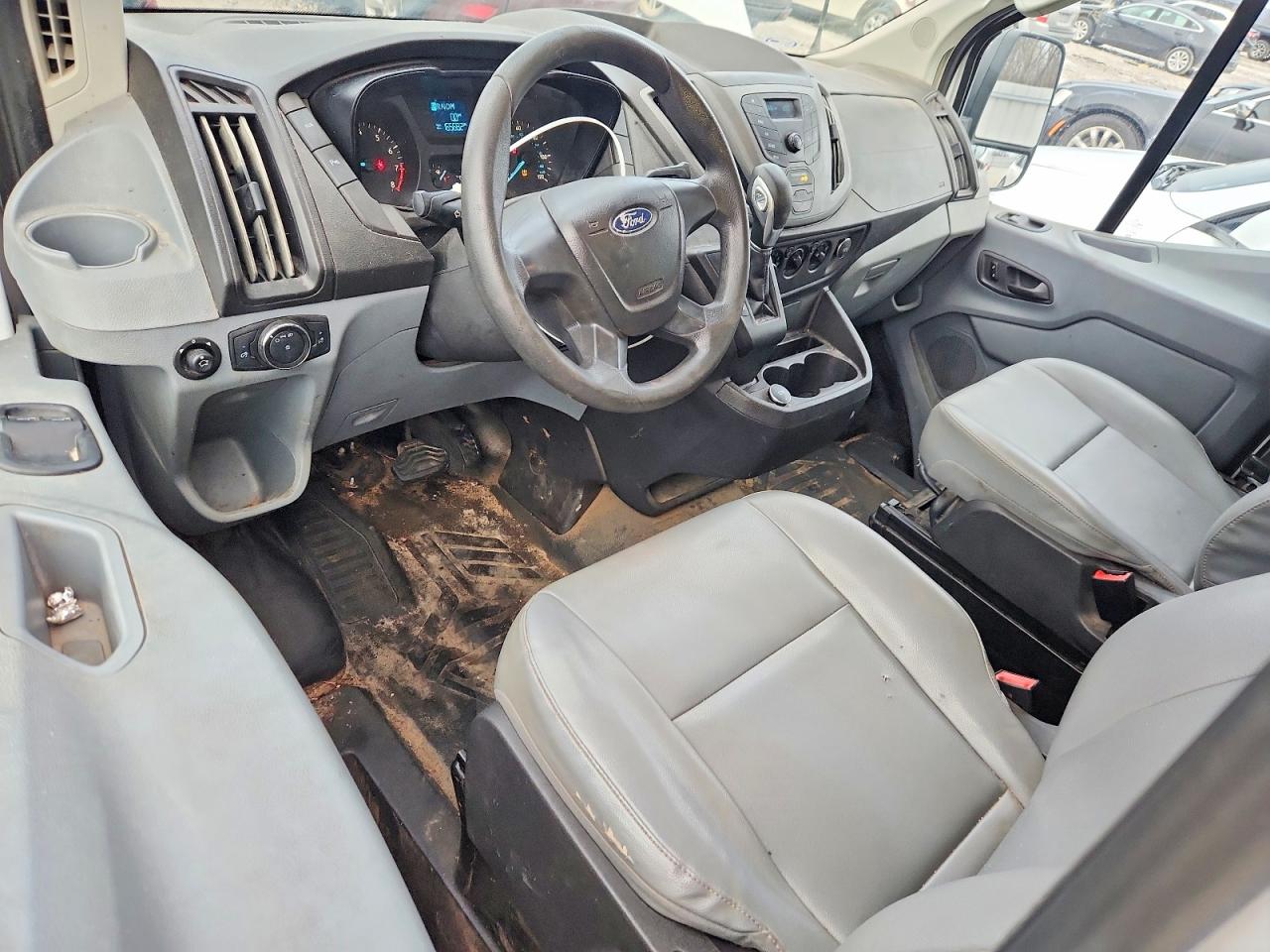 2017 FORD TRANSIT T-150 photo 8