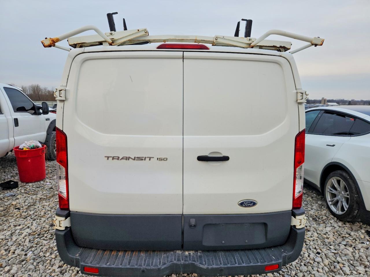 2017 FORD TRANSIT T-150 photo 6