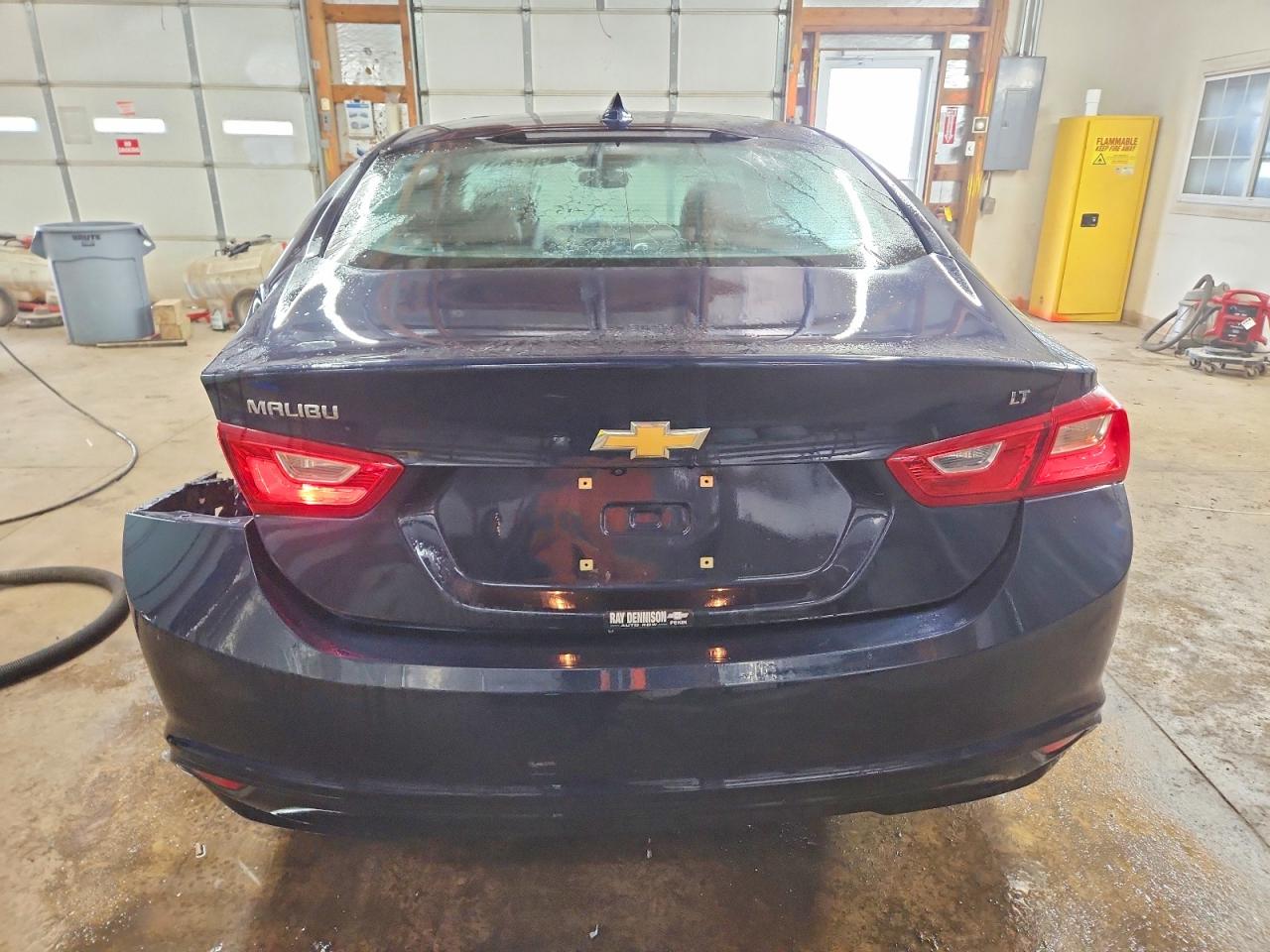 2017 CHEVROLET MALIBU LT photo 6