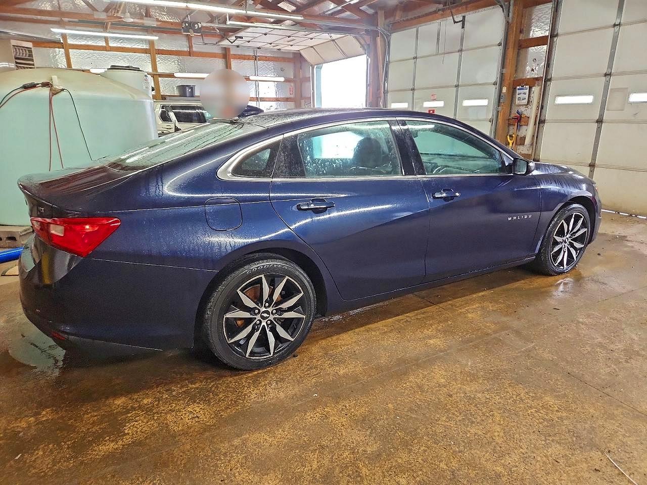 2017 CHEVROLET MALIBU LT photo 3