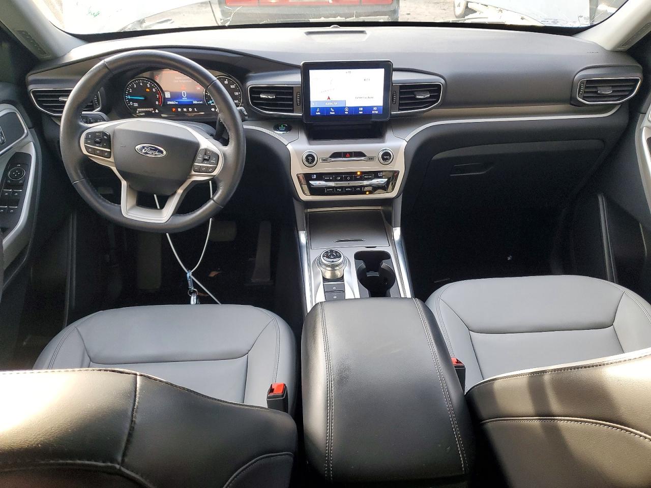 2021 FORD EXPLORER photo 8