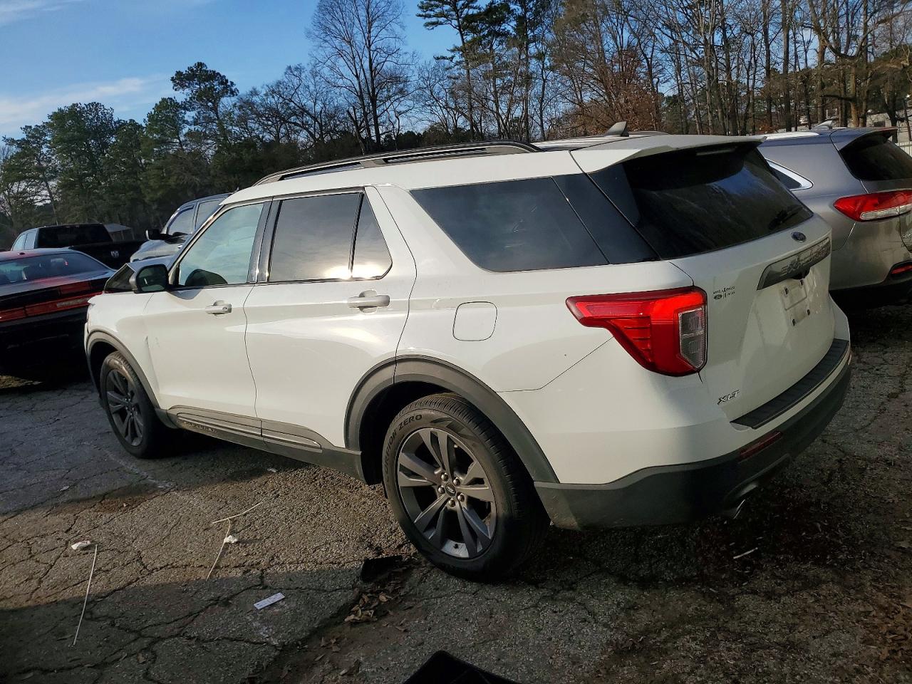 2021 FORD EXPLORER photo 2