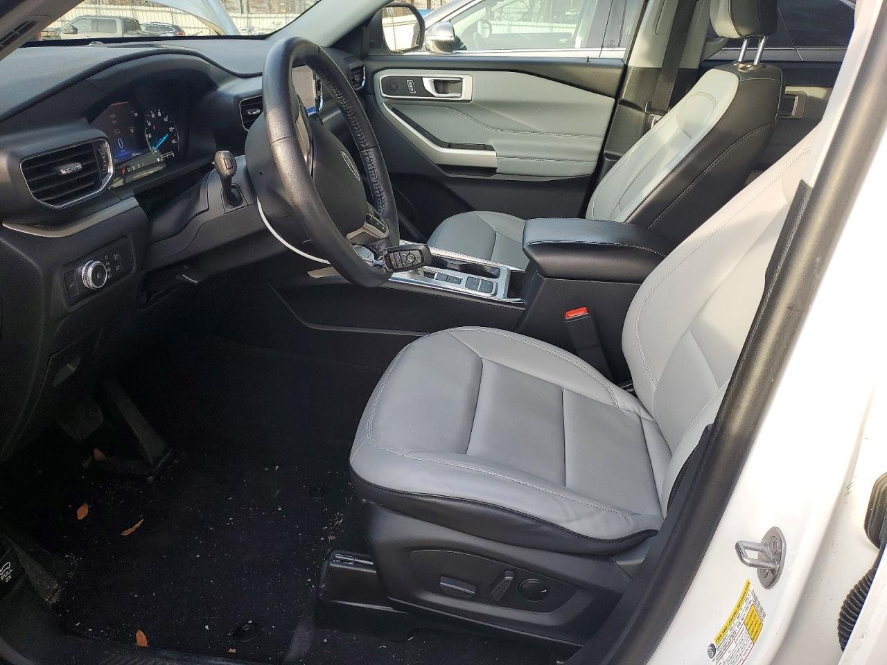 2021 FORD EXPLORER photo 7