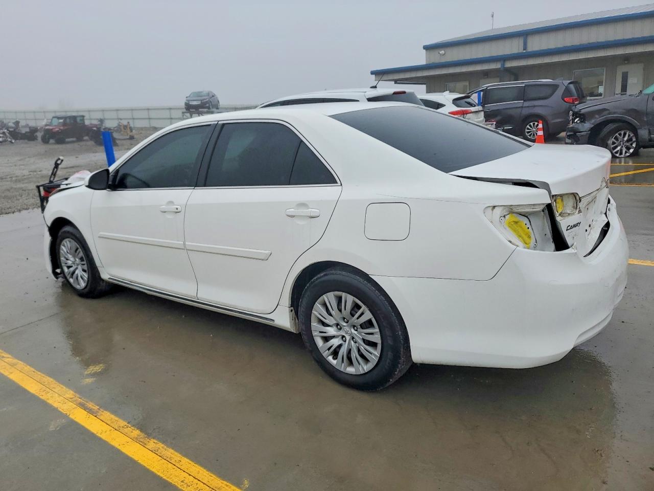 2012 TOYOTA CAMRY BASE photo 3