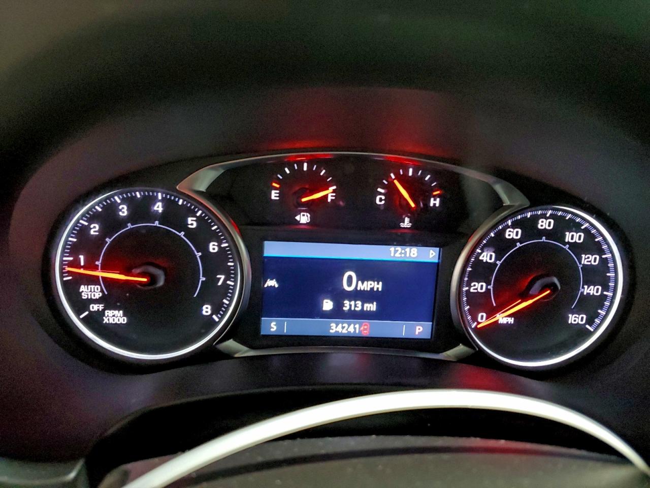 2024 GMC TERRAIN SLT photo 9