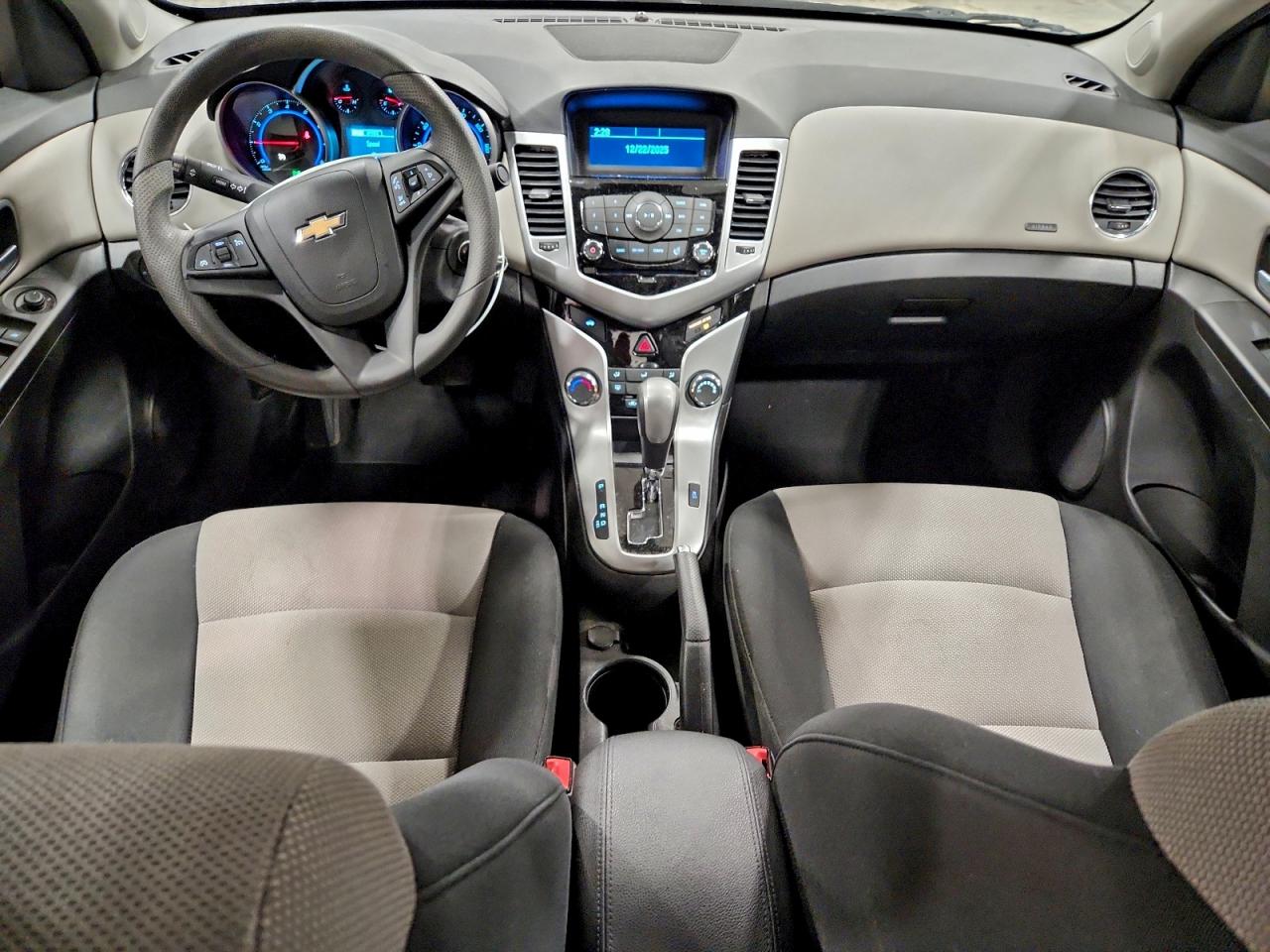 2016 CHEVROLET CRUZE LIMITED LS photo 8
