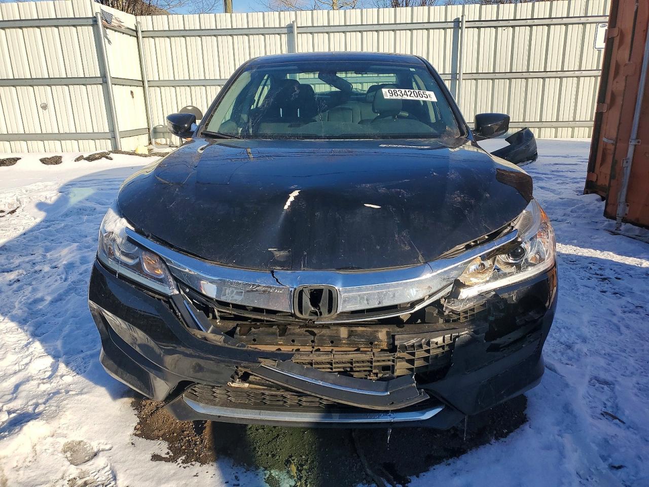 2016 HONDA ACCORD LX photo 5