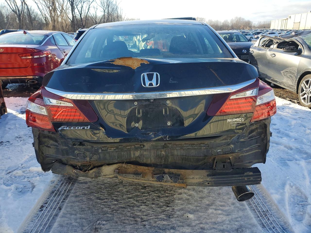 2016 HONDA ACCORD LX photo 6